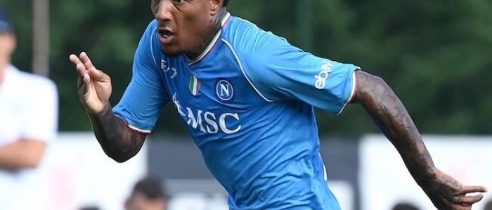 Napoli, Folorunsho prolunga il contratto