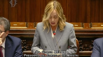 Giorgia Meloni: "L'Europa faccia meno e lo faccia meglio | Basta trafficanti, fermare il nuovo schiavismo"