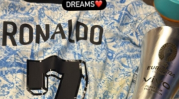 Kvara, il doppio sogno si è avverato: "Siamo passati e ho preso la maglia di Ronaldo"