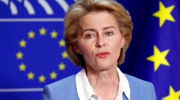 Ue, chi è Ursula von der Leyen: la prima donna presidente della Commissione europea, pronta per il secondo mandato consecutivo