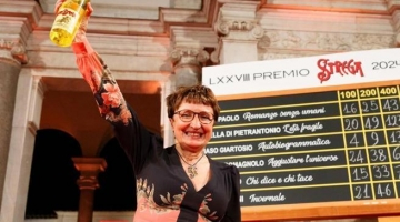 Donatella Di Pietrantonio vince il Premio Strega 2024 con "L'età fragile"