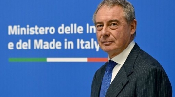 Urso venerdì a Napoli inaugura la Casa del Made in Italy