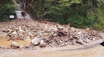 Maltempo, frana invade campeggio: 50 ragazzi evacuati in Trentino