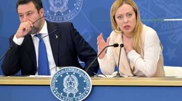 Missili all'Ucraina, scontro Lega-FdI | Meloni frena Salvini: "La difesa aerea protegge i civili"