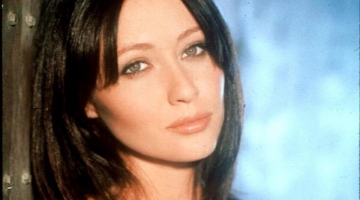 Addio a Shannen Doherty, morta a 53 anni la Brenda di "Beverly Hills 90210"