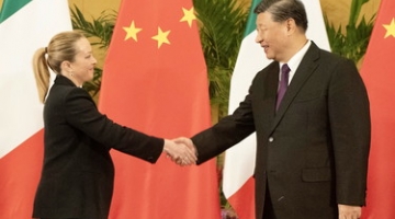 Meloni a Xi Jinping: "Pechino fondamentale per stabilità e pace" | Il presidente cinese: "Pronti a cooperare su veicoli elettrici e IA"