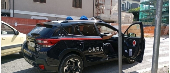 Sulmona (L'Aquila), morde e stacca l'orecchio a un carabiniere: arrestato