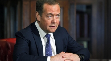 Ucraina, Medvedev: "Kiev sarà distrutta come Sodoma e Gomorra" | Centrale di Zaporizhzhia "di nuovo sull'orlo del blackout"