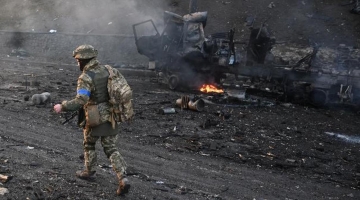 Ucraina, l'esercito di Kiev tenta di sfondare il confine a Belgorod | Nuovo maxi attacco russo: secondo giorno di missili e droni, diversi morti