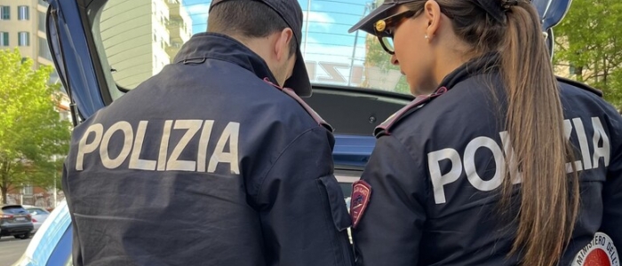 Roma, uomo trovato morto in casa con la testa nel frigo