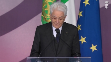 Mattarella: "Scuola pilastro della Repubblica, servono risorse adeguate" | "Il disagio giovanile è una grande questione nazionale"