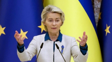 Von der Leyen a Kiev: "Qui per portare il sostegno dell'Europa" | E annuncia un prestito di 35 miliardi all'Ucraina