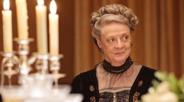 Addio a Maggie Smith, leggenda del cinema e del teatro inglese