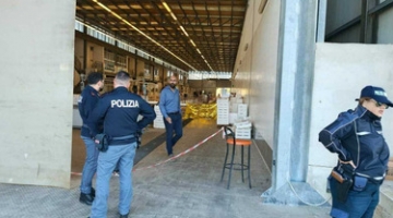 Salerno, sparatoria al mercato del pesce: due morti