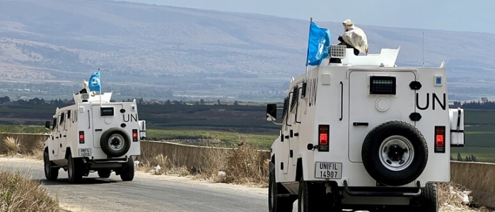 Unifil: "Non abbandoniamo le basi in Libano" | Crosetto: "Ritiro missione? Ne parleremo all'Onu la prossima settimana" | Colpita di nuovo una base, feriti 2 cingalesi