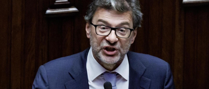 Giorgetti: chiedere sacrifici ai banchieri non è bestemmia, lo ridirei