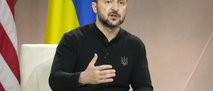 Ucraina, Zelensky: "L'invito nella Nato ci rafforzerebbe diplomaticamente, faremo di tutto per diventarne membri"