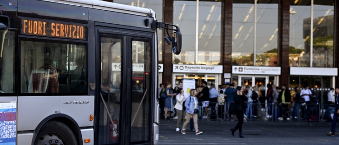 Sciopero trasporto locale, garante: "Assicurare servizi minimi"