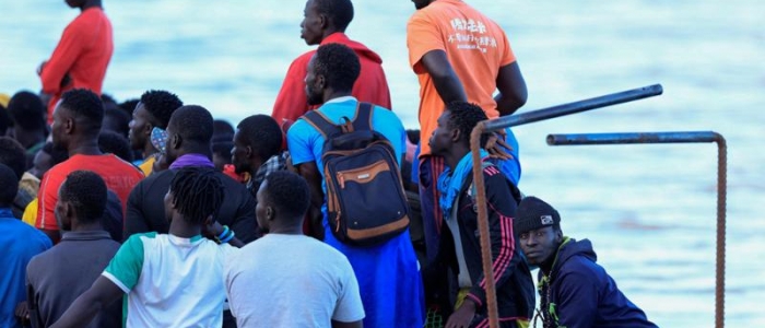 Migranti, sospeso il trattenimento per sette in Albania | Atti alla Ue, il Viminale ha deciso di costituirsi davanti alla Corte di giustizia