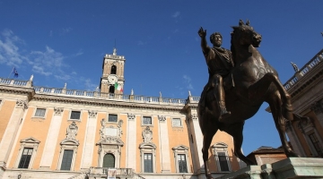 Roma, perquisizioni in Campidoglio: indagine anche sui fondi per il Giubileo