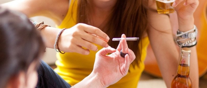 Cannabis, cocaina, allucinogeni droghe che spopolano tra gli studenti