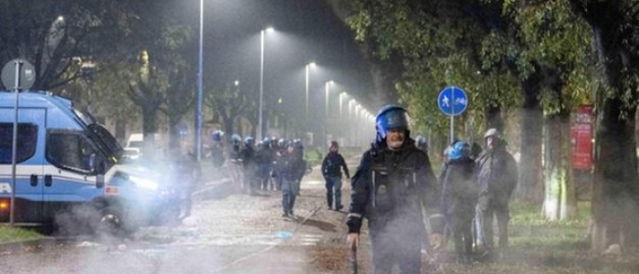 Morto dopo inseguimento a Milano, gli amici di Ramy: "Non crediamo ai carabinieri, chi ha devastato veniva da fuori"