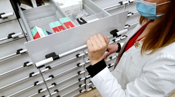 Cresce la povertà sanitaria, 463mila persone costrette a chiedere aiuto per i farmaci