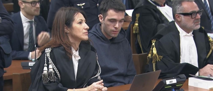 Omicidio Giulia Cecchettin, la sentenza: "Filippo Turetta condannato all'ergastolo" | Il padre della vittima: "Abbiamo perso tutti come società"