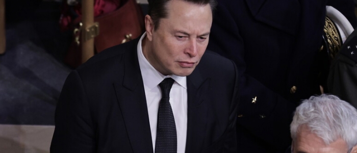 Elon Musk, ricchezza da record: è il primo al mondo a superare i 400 miliardi di dollari