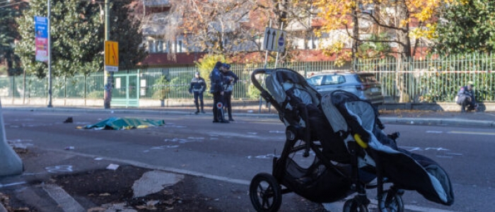 Milano, tir travolge mamma con due gemelli nel passeggino e scappa: morta 34enne | Camionista arrestato: è accusato di omicidio stradale