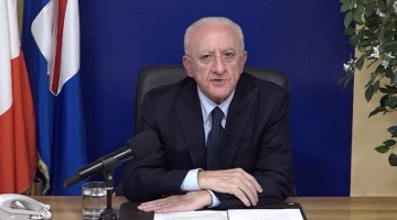 Card anti Covid, la Corte dei Conti condanna De Luca | Il Governatore: "Impugnerò la sentenza, rivendico decisioni con orgoglio"