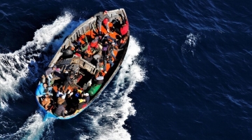 Naufragio al largo della Grecia, morti almeno 8 migranti