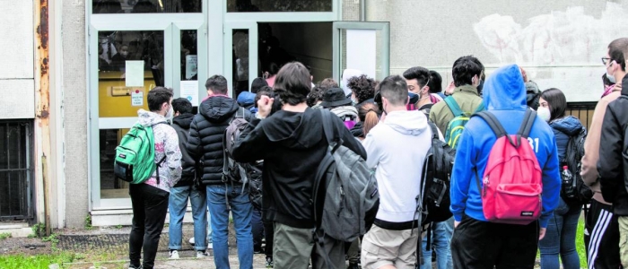 Dal latino già alle medie allo studio a memoria di poesie e filastrocche: le novità della riforma della scuola