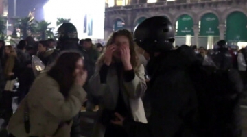Milano, in dieci contro coppia di fidanzati all'uscita dall'Alcatraz | La ragazza: "Mi toccavano ovunque"