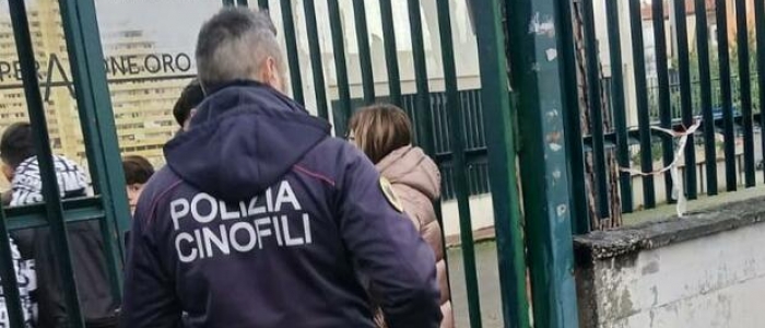A Napoli metal detector in una scuola di Ponticelli per evitare che gli studenti introducano armi