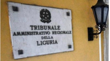 Concessioni balneari, il Tar Liguria: "Proroga al 2027 non valida"