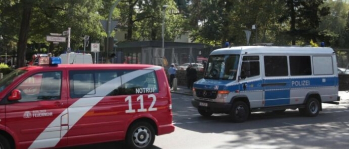 Berlino, attacco con coltello vicino al Memoriale della Shoah: un ferito grave