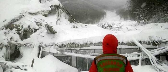 Rigopiano, Cassazione: "Con la strada libera dalla neve, le persone si sarebbero potute salvare"