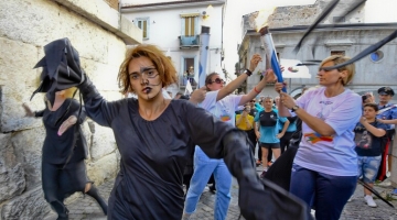 Benevento, gli esorcisti attaccano Mastella per il Festival delle Streghe