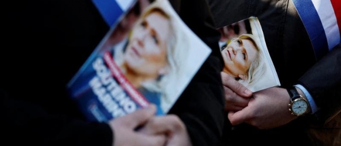 Francia, Marine Le Pen: "Il sistema ha usato la bomba nucleare, non ci faremo rubare le elezioni" | Sotto scorta la giudice che l'ha condannata