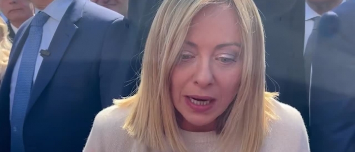Dazi Usa, Meloni: "Preoccupati ma nessun allarmismo" | Piazza Affari in calo come per l'attacco alle Torri Gemelle | Anche Wall Street affonda