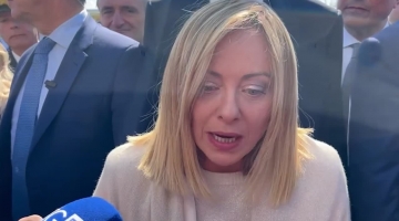 Dazi Usa, Meloni: "Preoccupati ma nessun allarmismo" | Piazza Affari in calo come per l'attacco alle Torri Gemelle | Anche Wall Street affonda