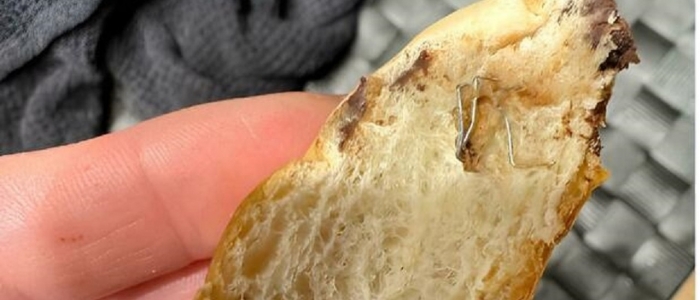 Spinea (Venezia), graffette nel panino al cioccolato comprato al supermercato: tre bambini finiscono al Pronto soccorso