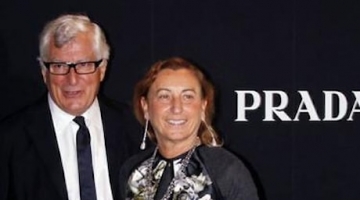 Moda, Prada acquista Versace per 1,25 miliardi di euro | Bertelli: "Un nuovo capitolo per il marchio di lusso"