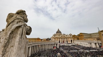 Offerte per messe e sacramenti, dal Vaticano arrivano nuove regole: "La Chiesa non è una dogana"