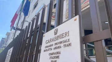 Trani, ha un infarto in tribunale: carabiniere eroe gli salva la vita