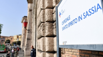 Roma, Mattarella ha lasciato l'ospedale Santo Spirito dopo l'intervento