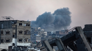 Gaza, il piano dei mediatori Qatar ed Egitto: 5-7 anni di tregua | Israele: "Il rilascio degli ostaggi non è l'obiettivo più importante, va risolto il problema della Striscia"