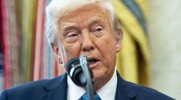 Accordo di pace Russia-Ucraina, l'ultima proposta di Trump: Zelensky accetti l'occupazione | Media: "Nel piano Usa Kiev non deve chiedere l'ingresso nella Nato"