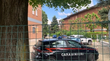 Modena, trovati i cadaveri di due anziani coniugi e del figlio: ipotesi omicidio-suicidio